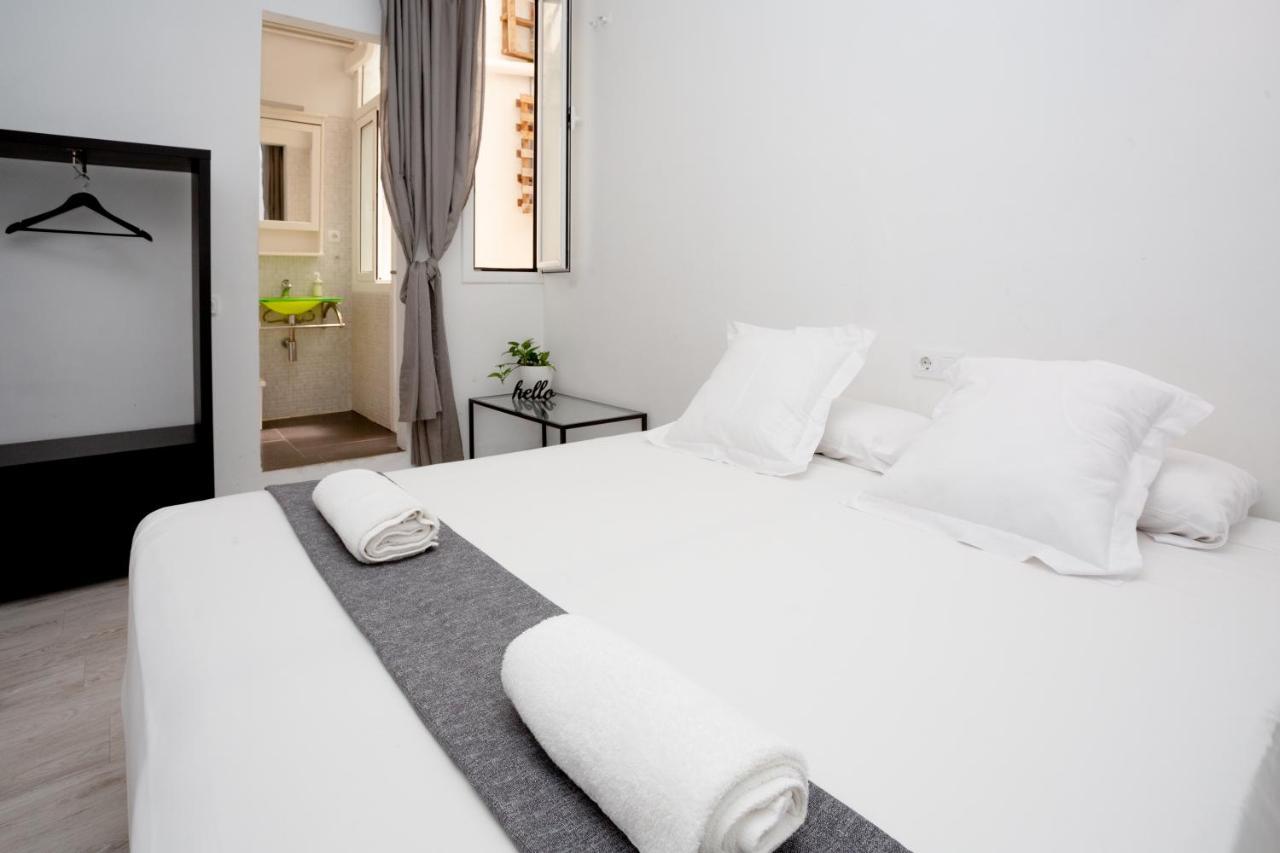 Хостел Easy Sants By Bossh! (Adults Only) Барселона Екстер'єр фото